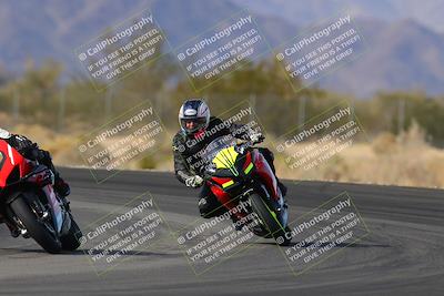 media/Dec-17-2022-SoCal Trackdays (Sat) [[224abd9271]]/Turn 7 Set 1 (1125am)/